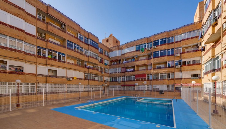 Resale - Apartment - Torrevieja - El molino