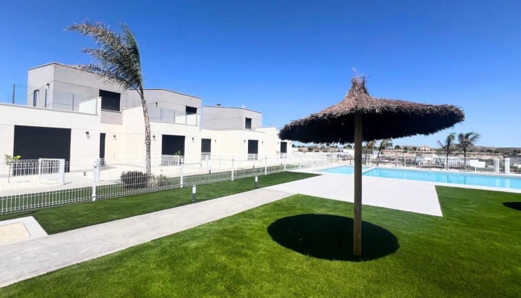 Uudistuotanto - Erillistalo - Banos y Mendigo - Altaona Golf And Country Village