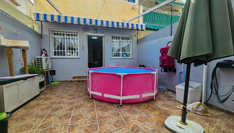 Återförsäljning - Bungalow - Torrevieja - Nueva Torrevieja