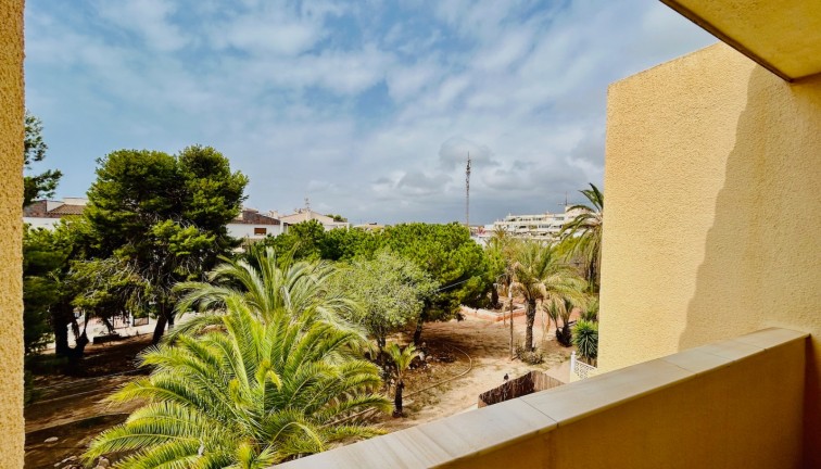 Resale - Apartment - Torrevieja - Punta Prima