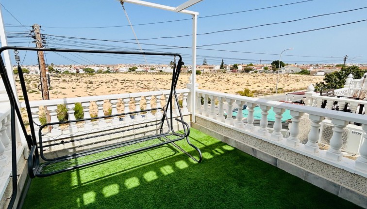 Resale - Semi-Detached - Torrevieja - La Siesta