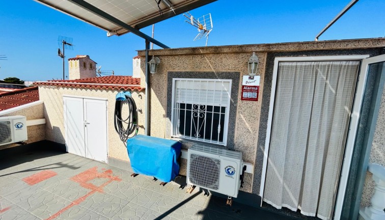 Resale - Semi-Detached - Torrevieja - La Siesta