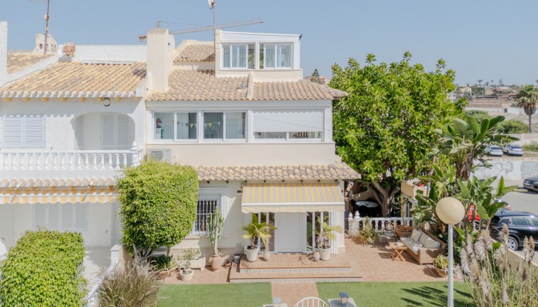 Jälleenmyynti - Triplex - Orihuela Costa - Cabo Roig