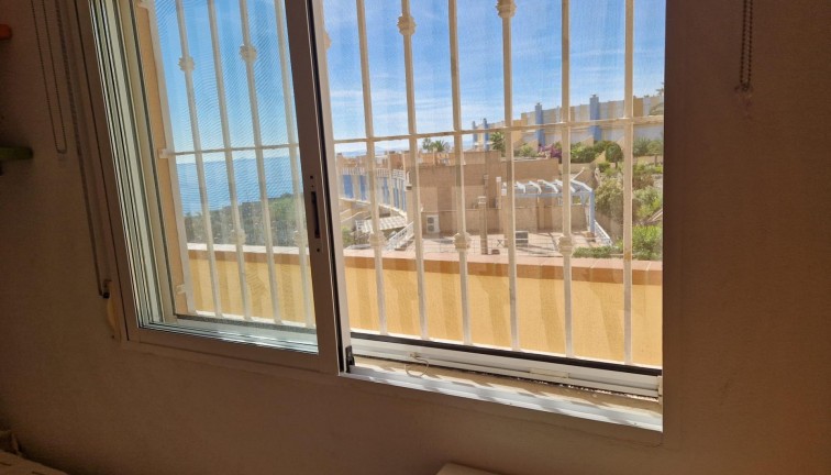 Resale - Apartment - Orihuela Costa - Campoamor