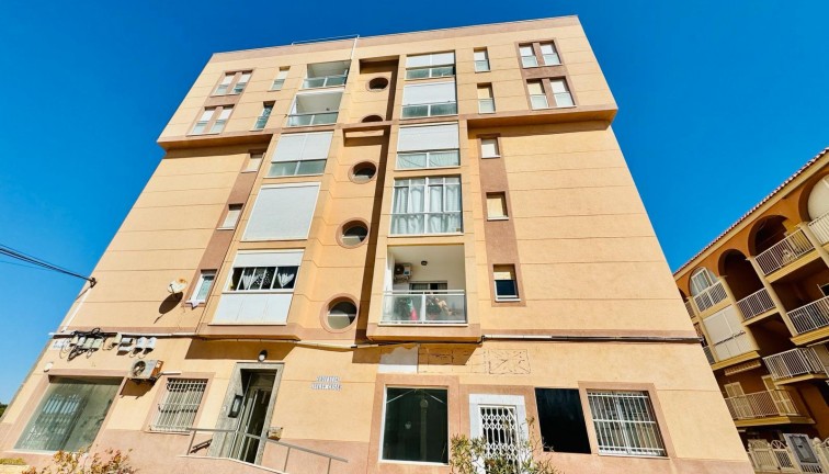 Resale - Apartment - Torrevieja - LA MATA