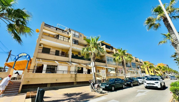 Resale - Apartment - Torrevieja - LA MATA