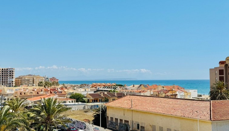 Återförsäljning - Lägenhet - Torrevieja - LA MATA