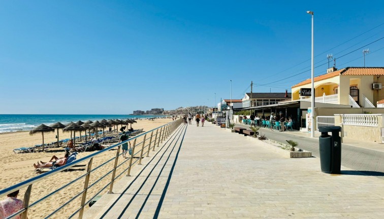 Återförsäljning - Lägenhet - Torrevieja - LA MATA