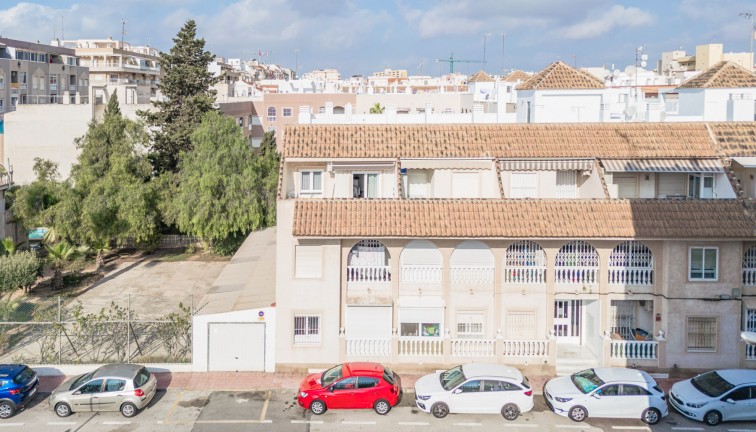 Resale - Apartment - Torrevieja