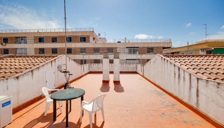 Resale - Apartment - Torrevieja - Acequion