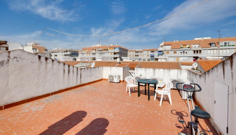 Resale - Apartment - Torrevieja - Acequion