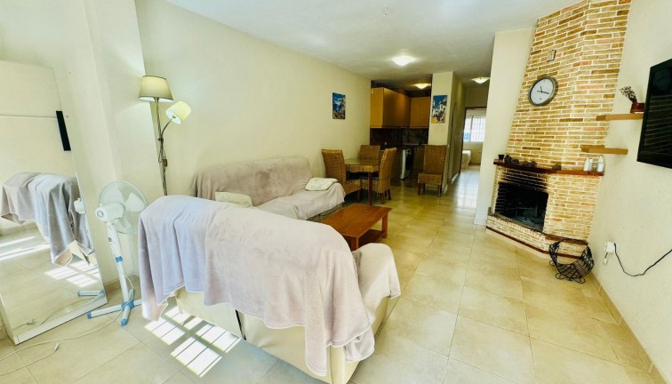 Jälleenmyynti - Bungalow - Torrevieja - Aguas Nuevas