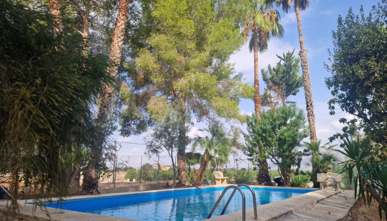 Resale - Chalet - Orihuela