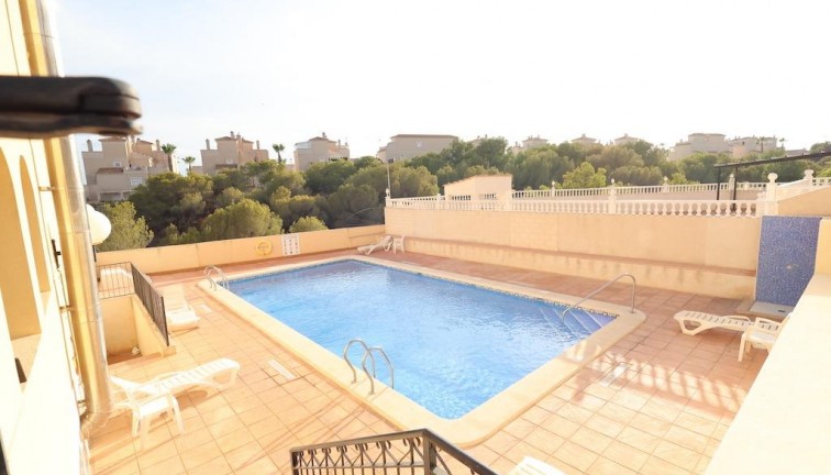 Resale - Chalet - Orihuela Costa - Playa Flamenca