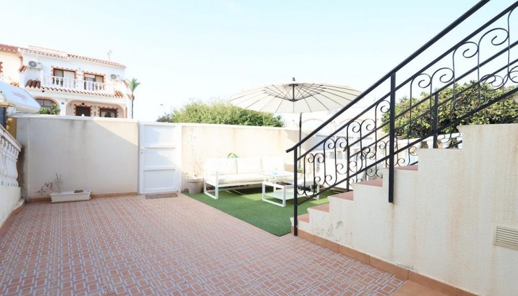 Resale - Semi-Detached - Torrevieja - Torretas