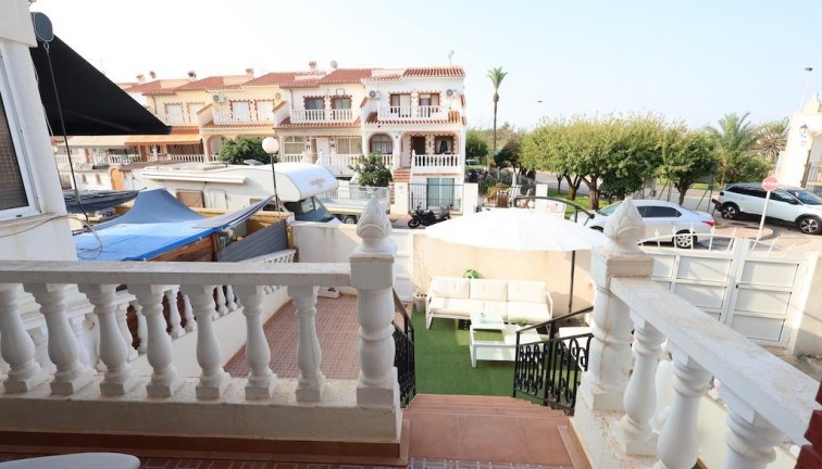 Resale - Semi-Detached - Torrevieja - Torretas