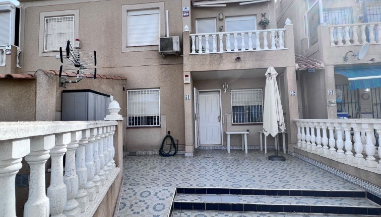 Resale - Apartment - Ground Floor Apartment - Torrevieja - El limonar