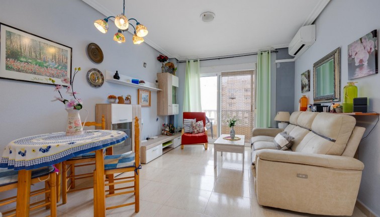 Resale - Apartment - Torrevieja - Acequion