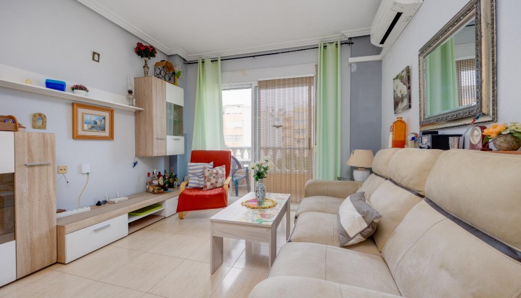 Resale - Apartment - Torrevieja - Acequion