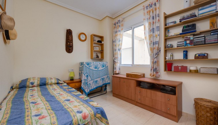 Resale - Apartment - Torrevieja - Acequion