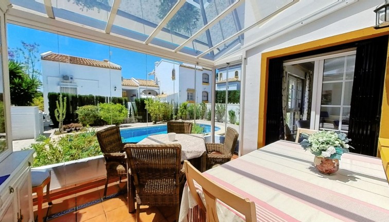 Resale - Chalet - Orihuela Costa - Los Dolses