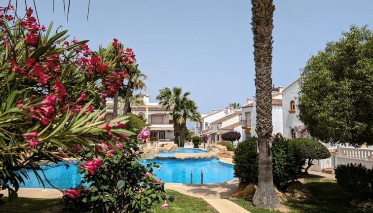 Resale - Chalet - Orihuela Costa - Los Dolses