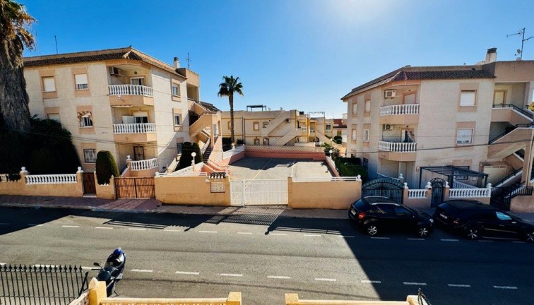 Jälleenmyynti - Duplex-asunto - Torrevieja - La Rosaleda