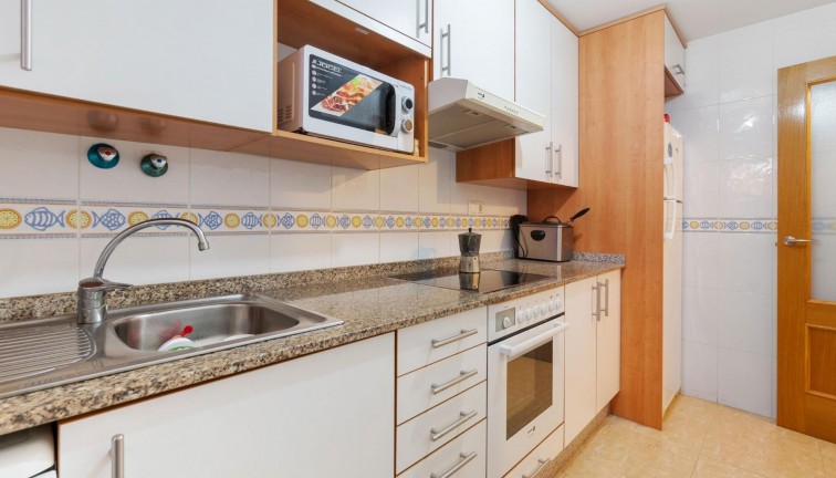 Resale - Apartment - Orihuela Costa - Campoamor