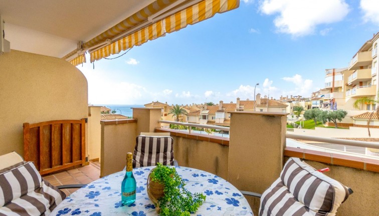 Resale - Apartment - Orihuela Costa - Campoamor