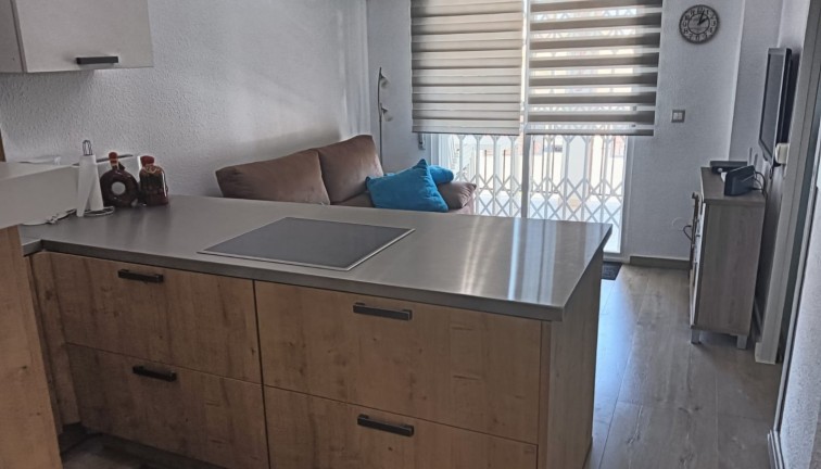 Resale - Apartment - Torrevieja - LA MATA