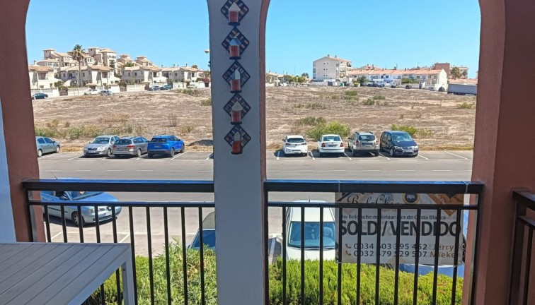 Resale - Apartment - Torrevieja - LA MATA