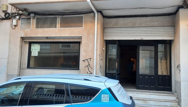 Resale - Commercial - Torrevieja - Playa del Cura