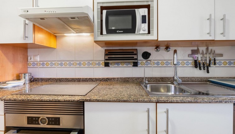 Resale - Apartment - Orihuela Costa - Campoamor