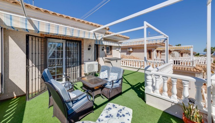 Resale - Chalet - Orihuela Costa - Los Dolses