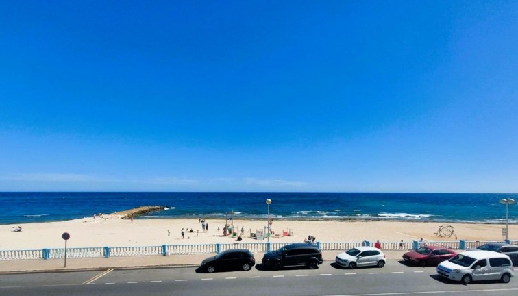 Återförsäljning - Lägenhet - Torrevieja - Playa del Cura