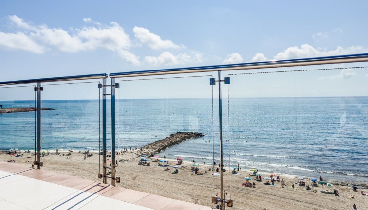 Jälleenmyynti - Asunto - Ylimmän kerroksen asunto - Torrevieja - Playa de los Locos