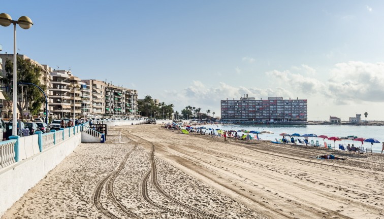 Jälleenmyynti - Asunto - Ylimmän kerroksen asunto - Torrevieja - Playa de los Locos