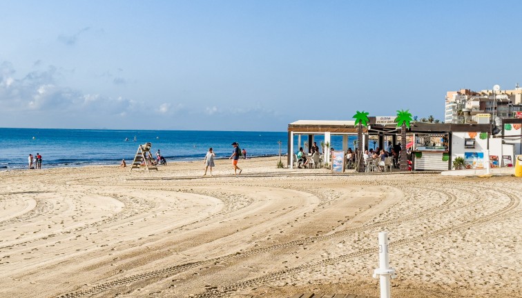 Jälleenmyynti - Asunto - Ylimmän kerroksen asunto - Torrevieja - Playa de los Locos