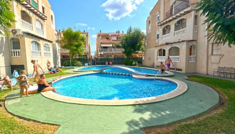 Återförsäljning - Lägenhet - Torrevieja - Playa del Cura