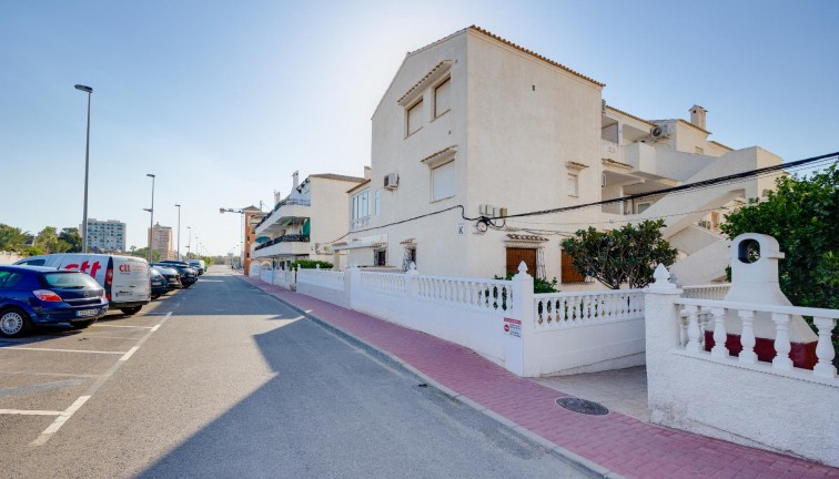 Återförsäljning - Bungalow - Torrevieja - Acequion