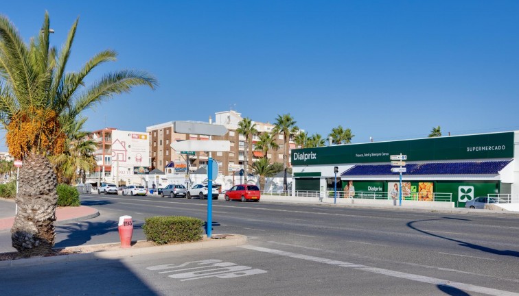 Resale - Bungalow - Torrevieja - Acequion