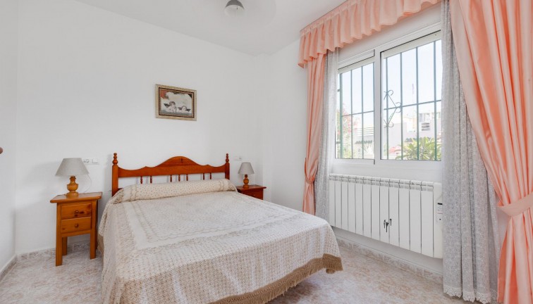 Återförsäljning - Bungalow - Torrevieja - Los Altos