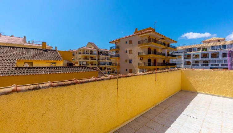 Återförsäljning - Duplex apartment (två våningar) - Torrevieja - LA MATA