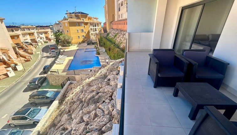 Resale - Apartment - Orihuela Costa - Campoamor