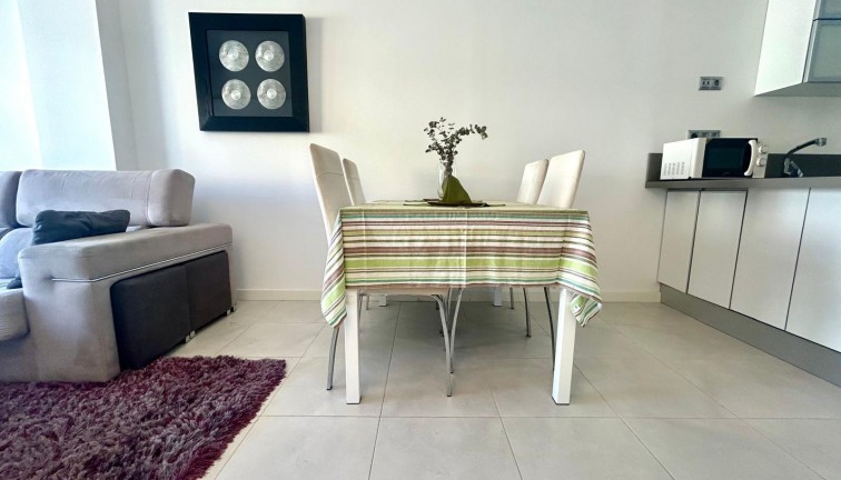 Resale - Apartment - Orihuela Costa - Campoamor