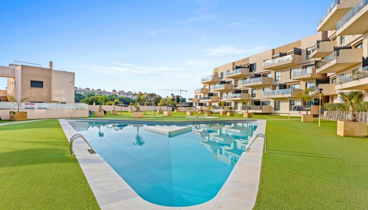 Resale - Chalet - Orihuela Costa - La Zenia