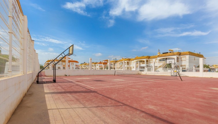 Återförsäljning - Bungalow - Torrevieja - La Siesta