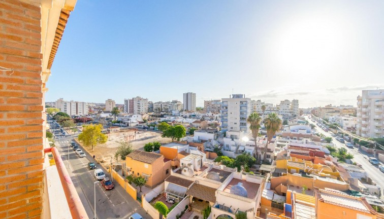 Jälleenmyynti - Asunto - Torrevieja