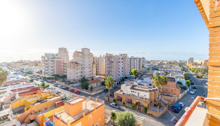 Jälleenmyynti - Asunto - Torrevieja