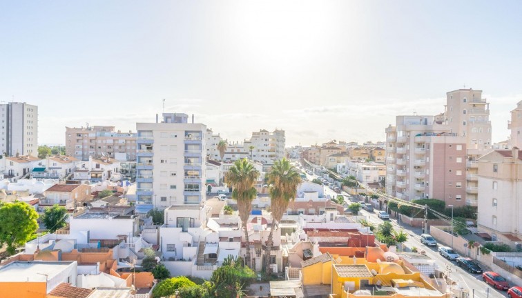 Jälleenmyynti - Asunto - Torrevieja